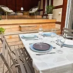La Grange 1578 - Grande Terrasse Privee - Centre - Parkings Proches *